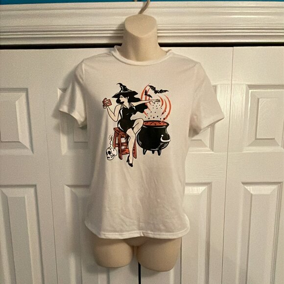 Vintage inspired pinup tee - Skull witch cauldron - Picture 2 of 11